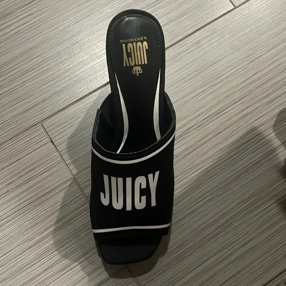 Juicy Couture Y2K Block Heel Logo Sandals J-Girly Black White – Size 9.5